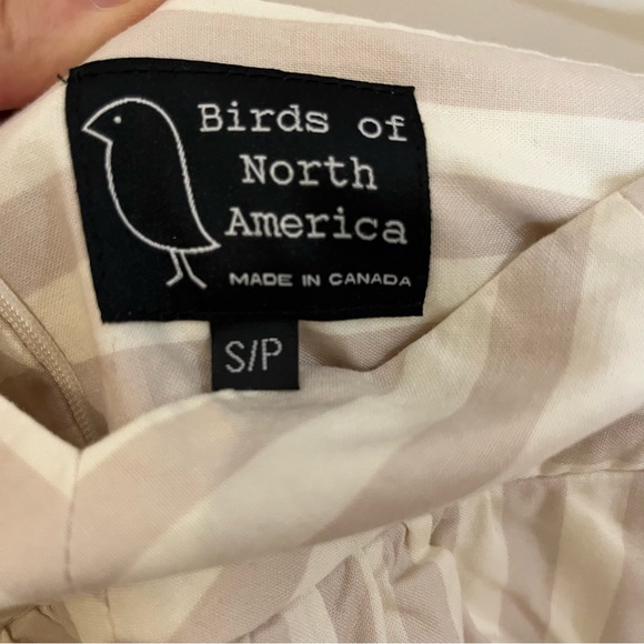 Birds of the North America skirt with beige vertical striped line. - Picture 6 of 6